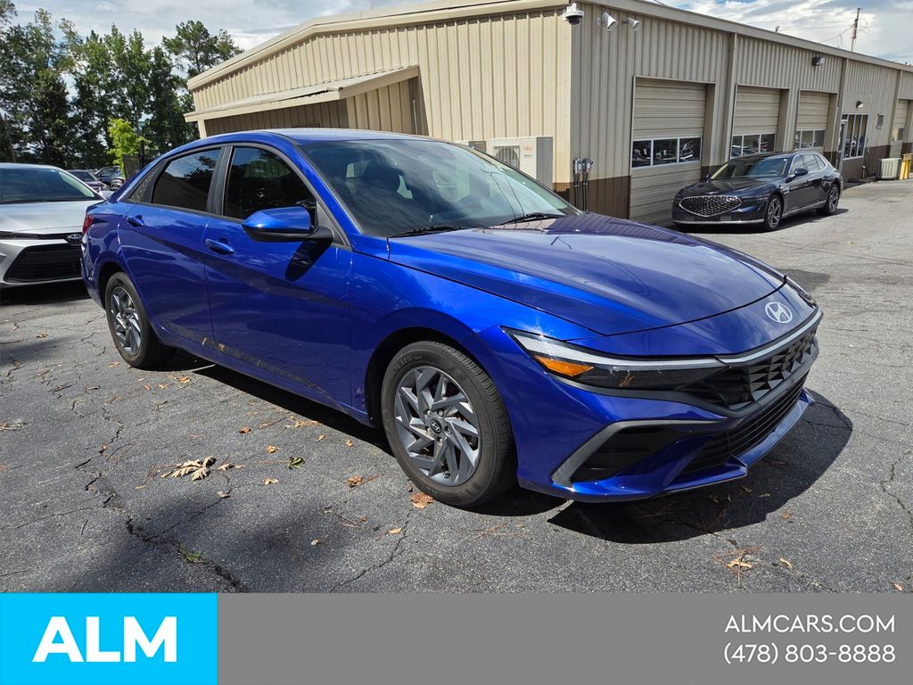 Used 2024 Blue Hyundai SEL image 21