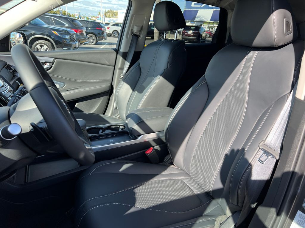 Thumbnail: 2026 Acura RDX - 16