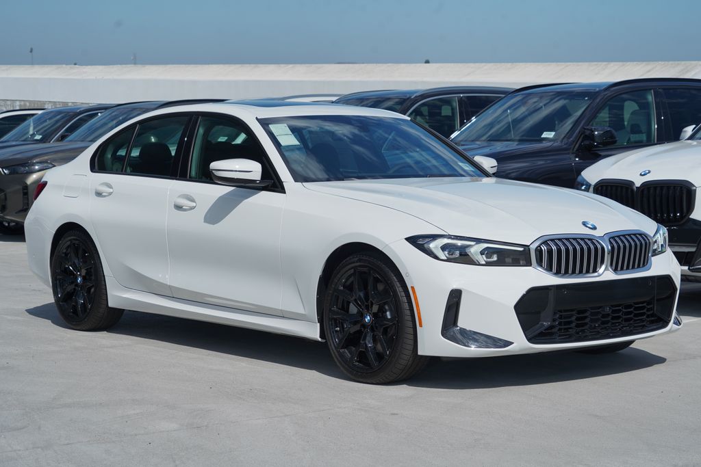 Thumbnail: 2026 BMW 3 Series - 3