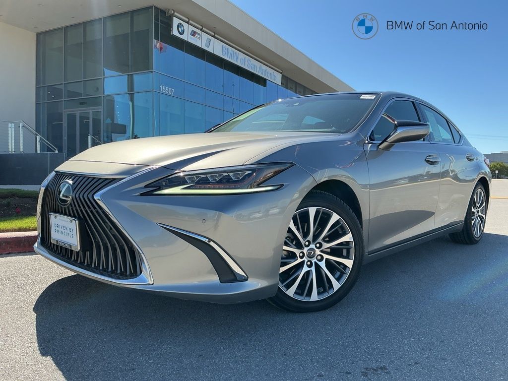Atomic Silver 2019 Lexus ES 350 Luxury FWD Sedan Front-Wheel Drive 8-Speed Automatic