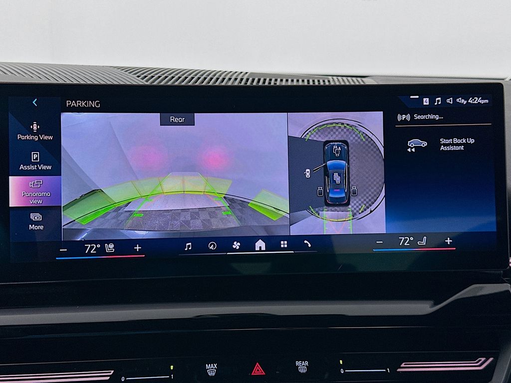 Thumbnail: 2025 BMW 5 Series - 14