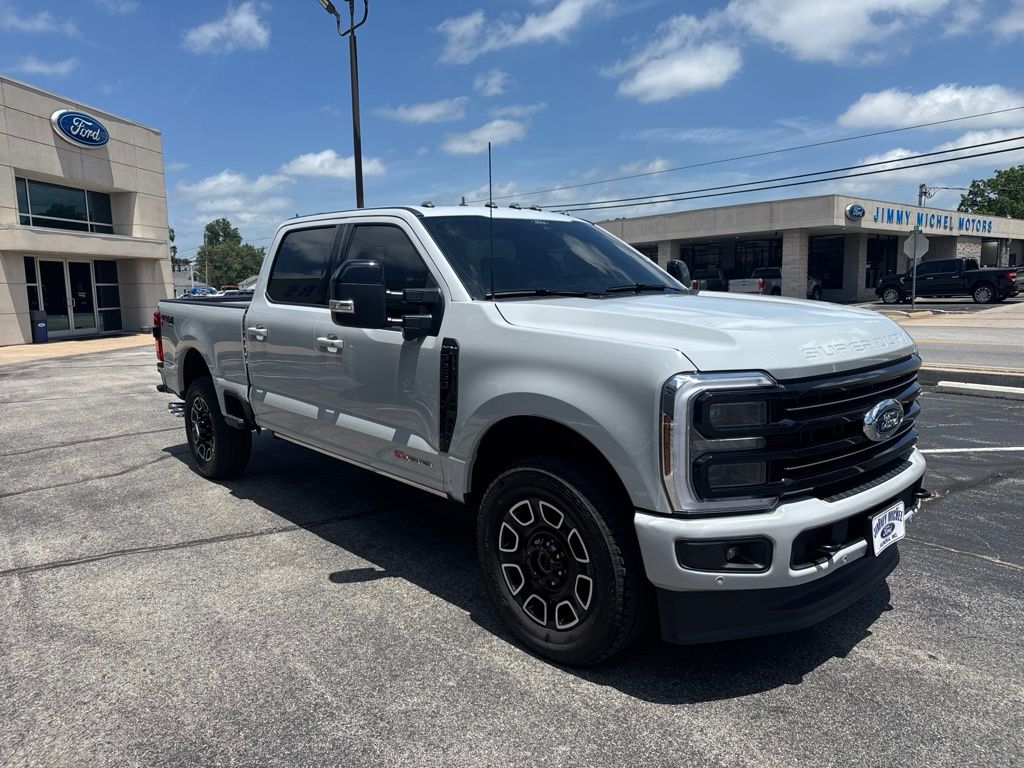Avalanche 2026 Ford F-250 Super Duty Pickup Truck Four-Wheel Drive Automatic