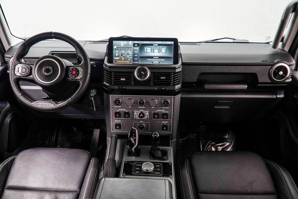 View vehicle photo 5
