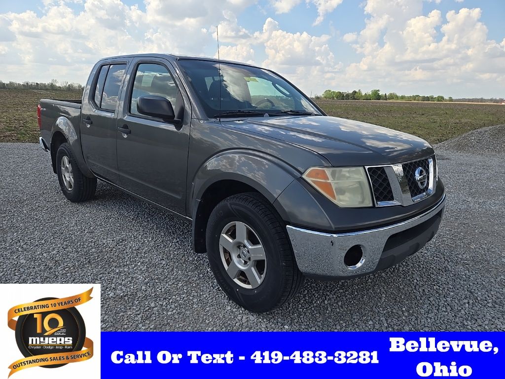 Storm Gray 2007 Nissan Frontier SE Crew Cab 4WD Pickup Truck Four-Wheel Drive 5-Speed Automatic Overdrive