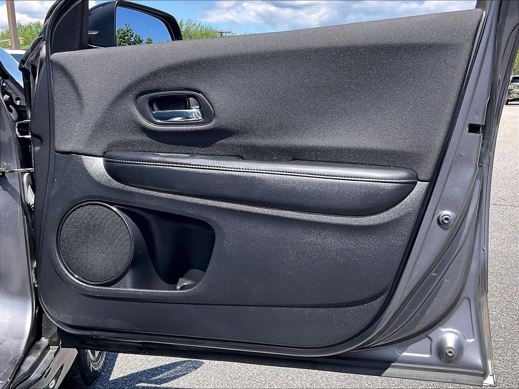 2021 Honda HR-V — photo 11