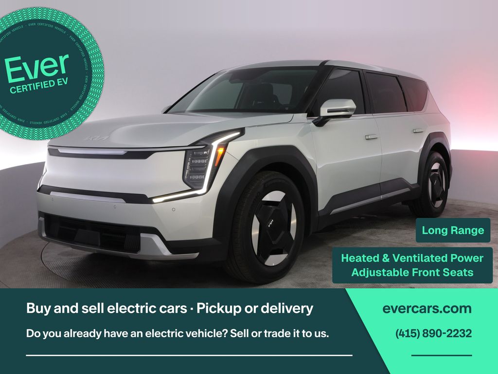 White (Ivory Silver) 2026 Kia EV9 SUV / Crossover Rear-Wheel Drive 1-Speed Automatic