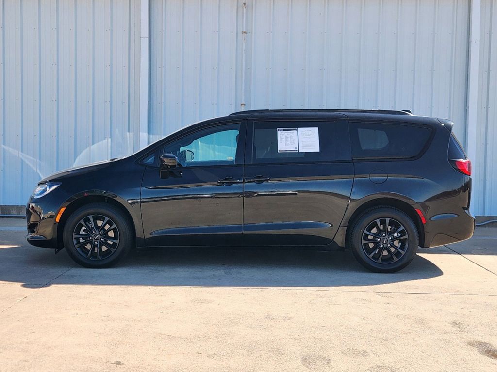 2020 Chrysler Pacifica Launch Edition 4