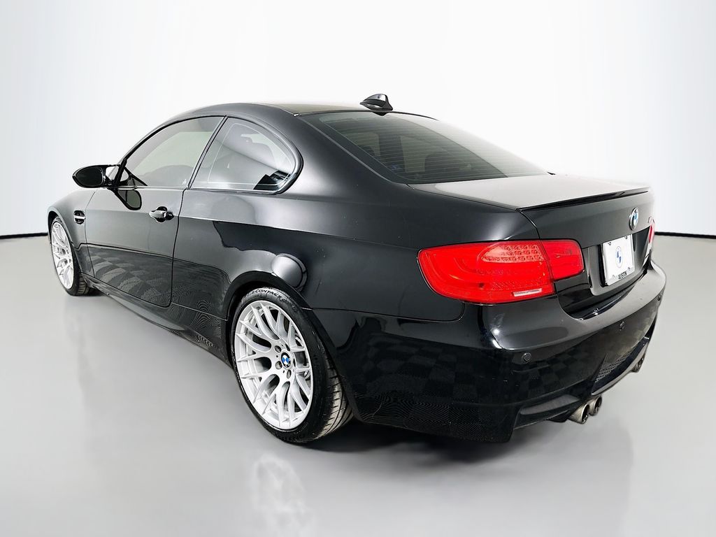 Thumbnail: 2011 BMW M3 - 7
