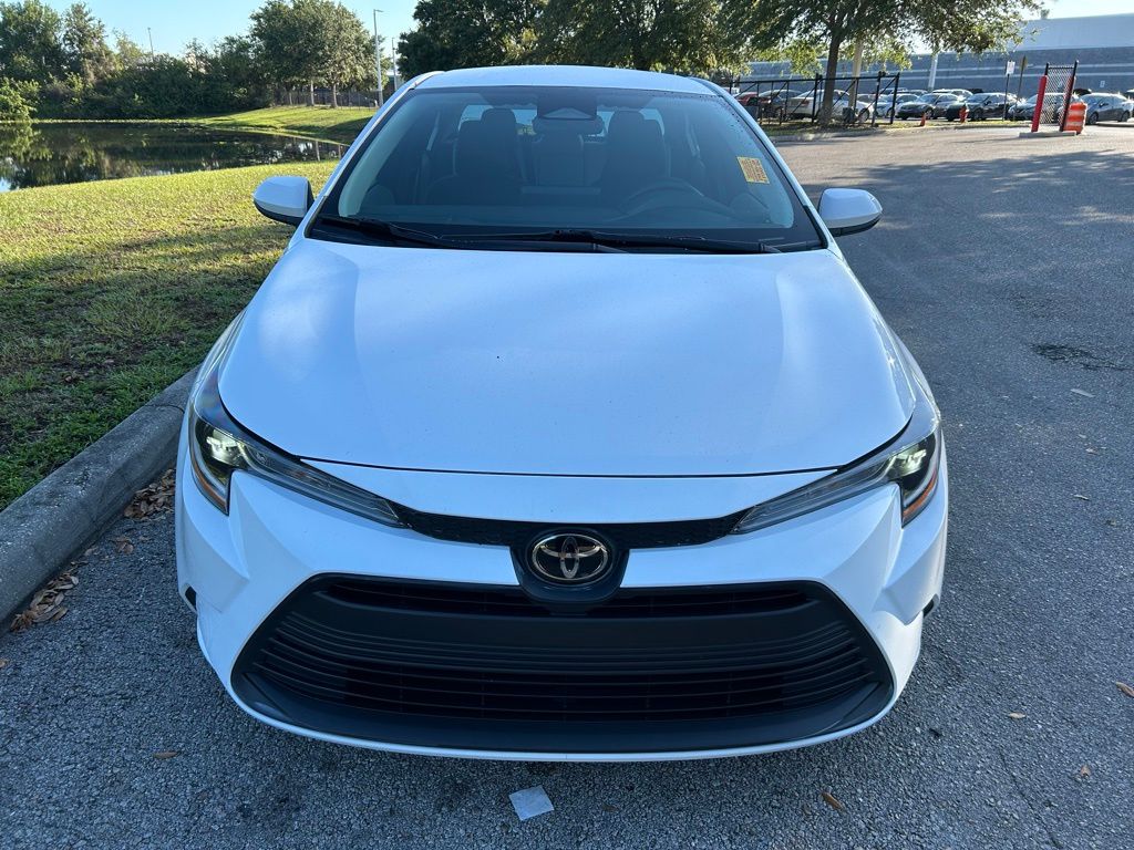 2023 Toyota Corolla LE 8