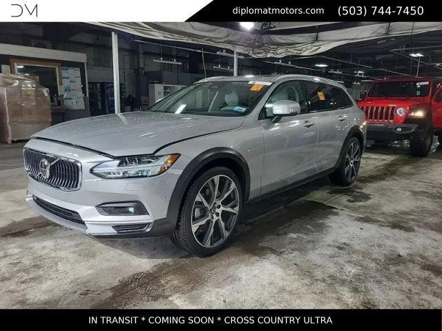 2025 Volvo V90 Cross Country B6 Ultra AWD Wagon All-Wheel Drive 8-Speed Automatic