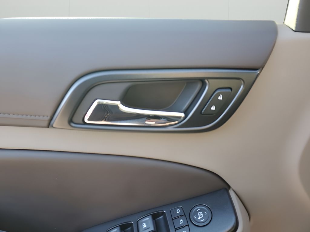 Used Car 2019 Chevrolet Suburban  Lt For Sale Under $30,000 In Austin, Texas