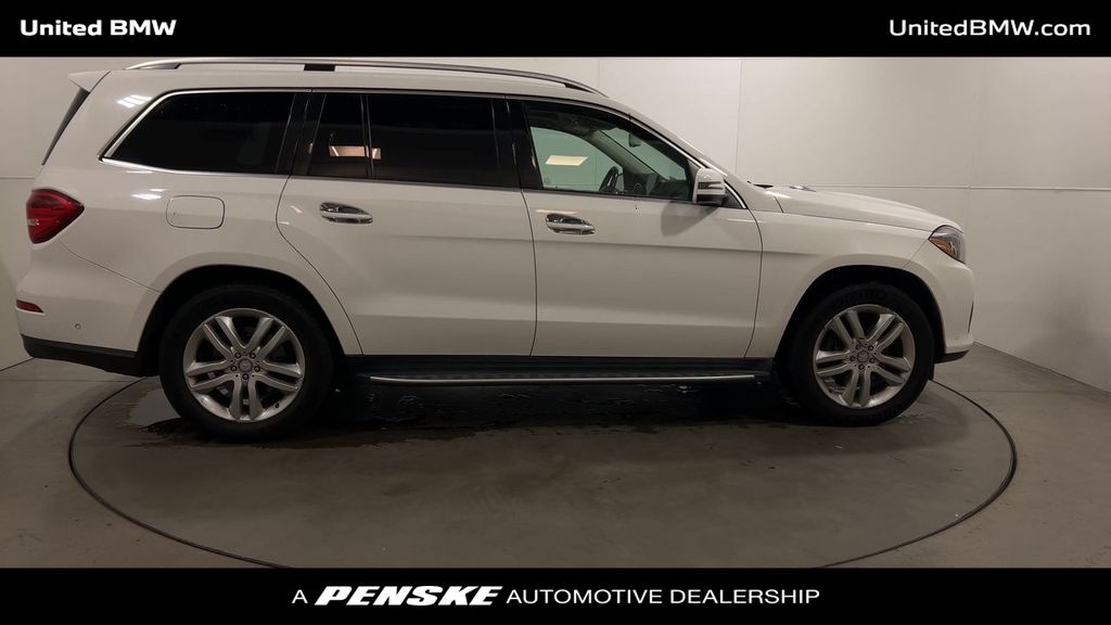 2017 Mercedes-Benz GLS 450 4MATIC 9