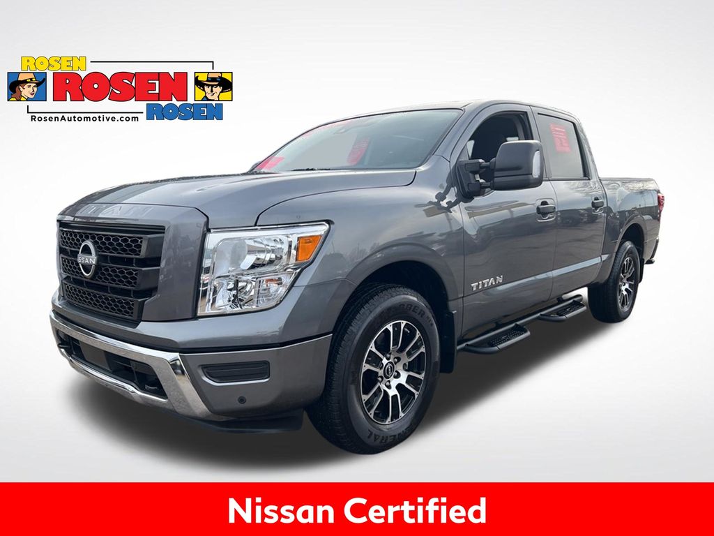 2024 Nissan Titan SV Crew Cab 4WD
