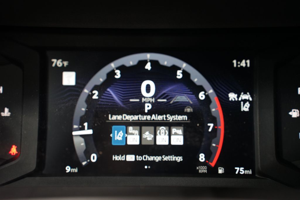 2025 Toyota Tacoma SR 16