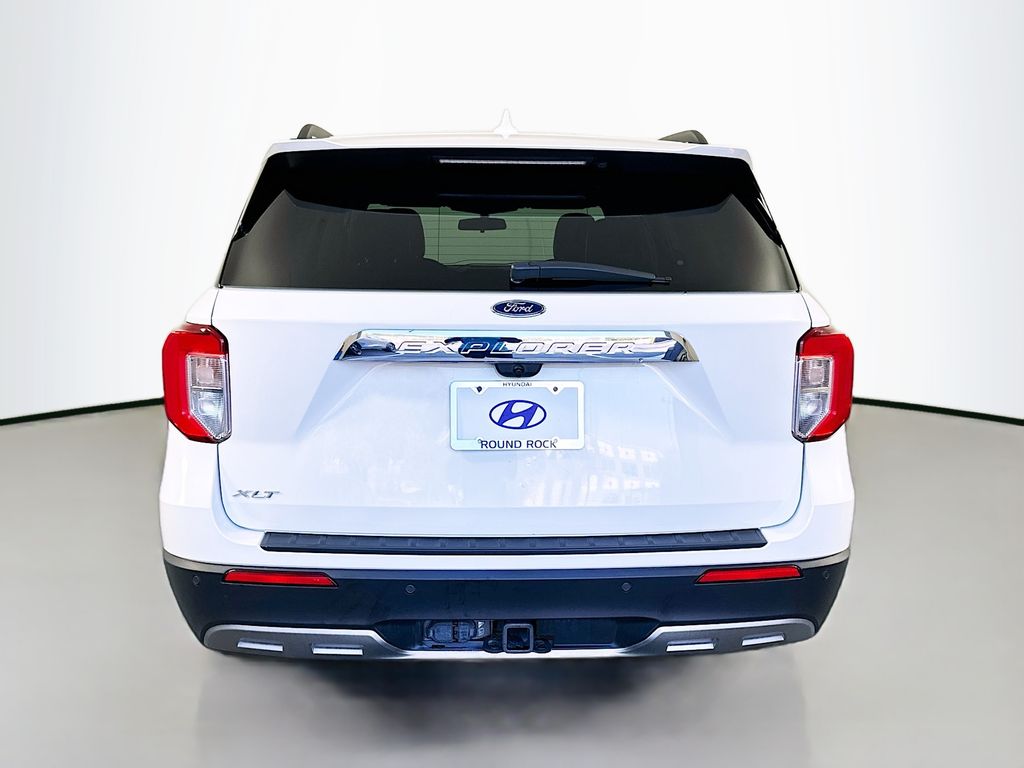 Thumbnail: 2021 Ford Explorer - 6