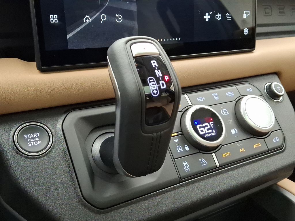 2025 Land Rover Defender 110 10