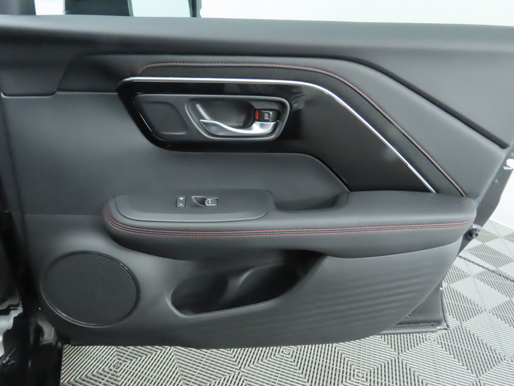 Thumbnail: 2025 Acura ADX - 26