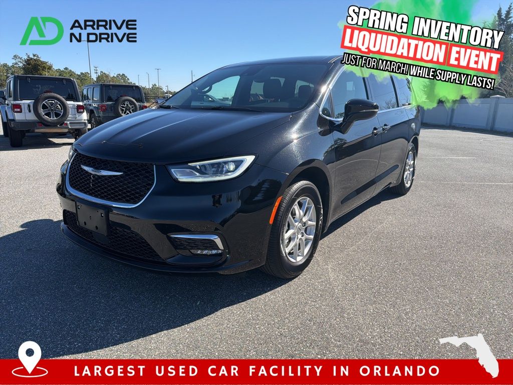 2025 Chrysler Pacifica Select FWD