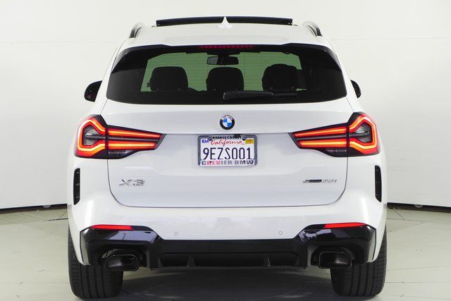 2023 BMW X3 sDrive30i 8