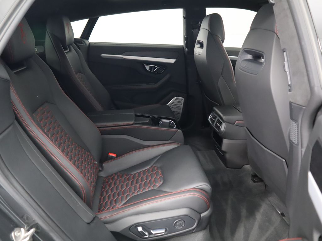 2019 Lamborghini Urus S 23