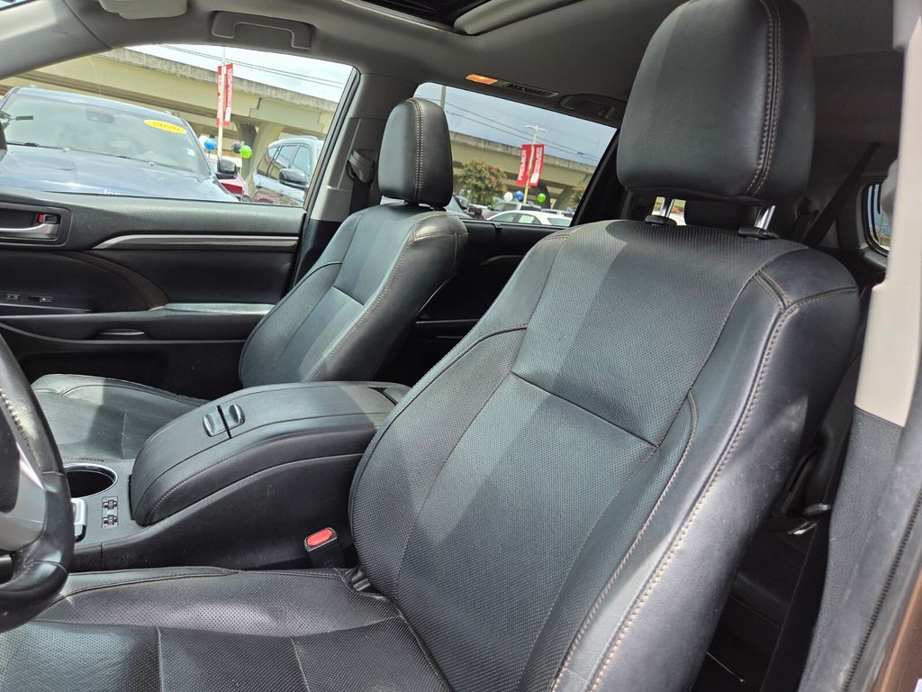 Used 2019 Toyota Highlander SUV