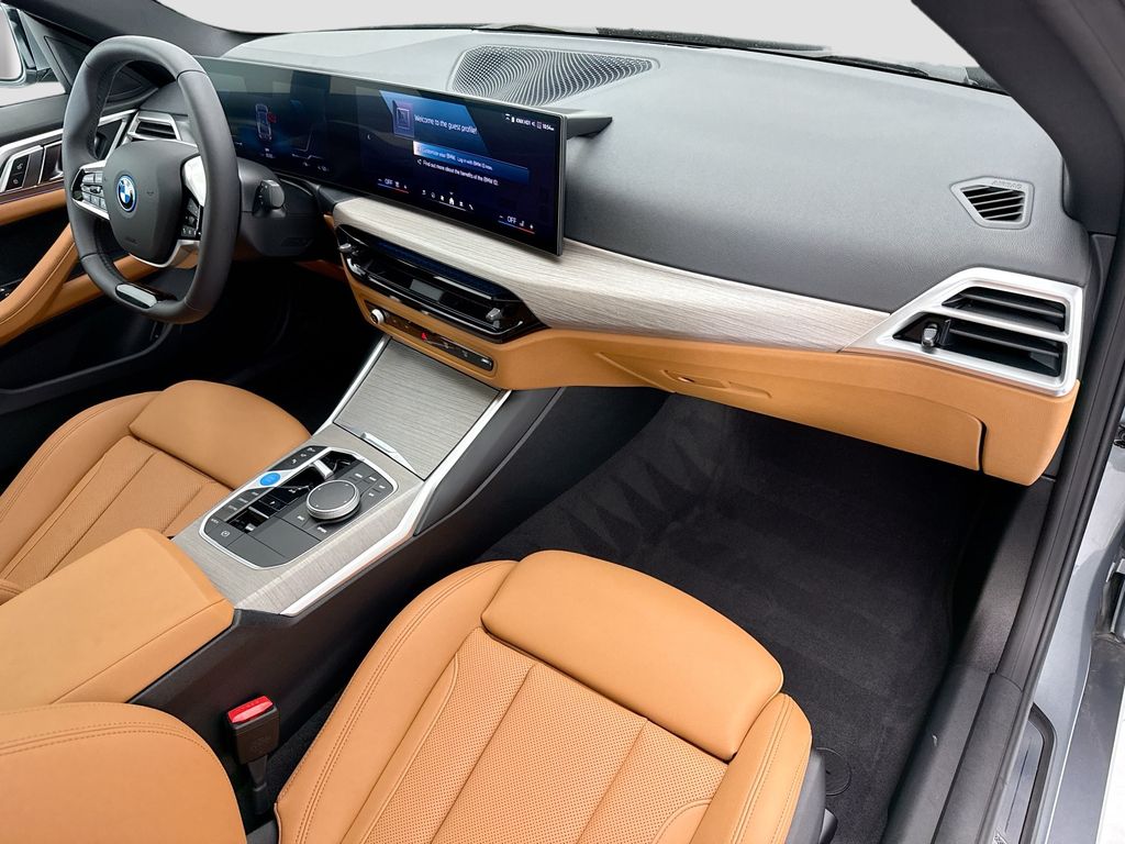 Thumbnail: 2025 BMW i4 - 16