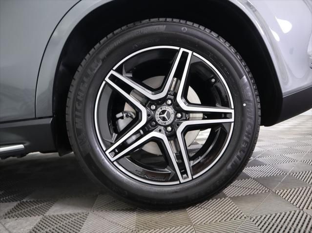 Thumbnail: 2026 Mercedes-Benz GLE - 32