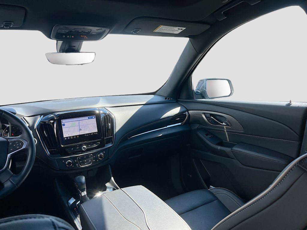 Used 2023 Red Chevrolet Premier image 25