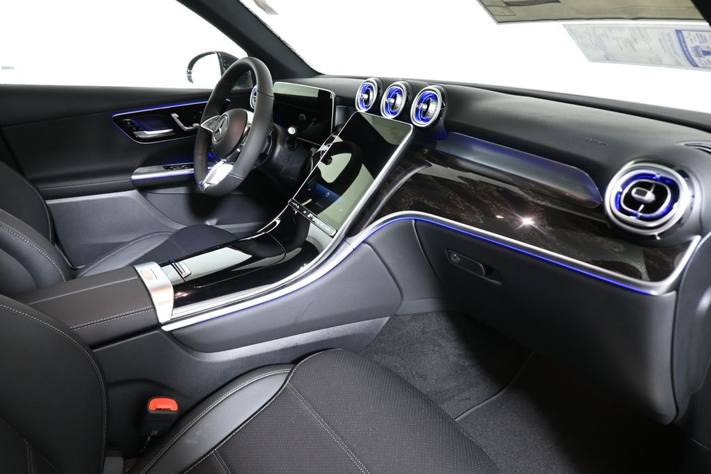 Thumbnail: 2026 Mercedes-Benz GLC - 20