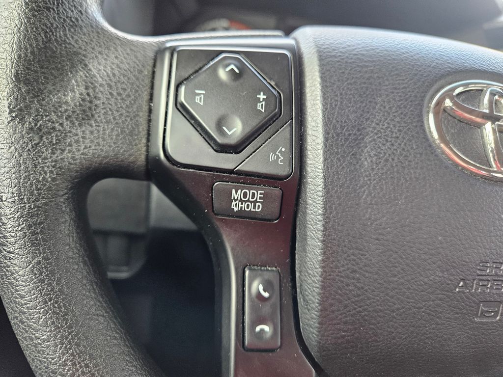 2021 Toyota Tacoma SR 18