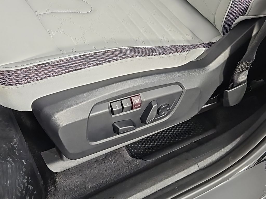 Thumbnail: 2025 MINI Cooper Countryman - 23