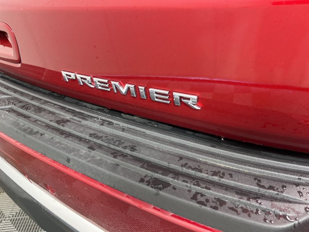 2025 Chevrolet Suburban Premier 4