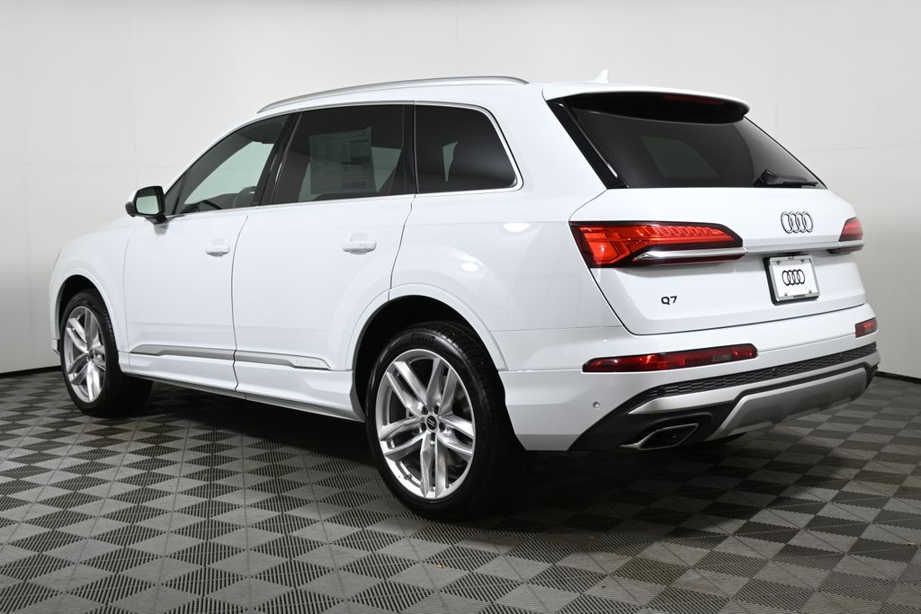 2025 Audi Q7  5