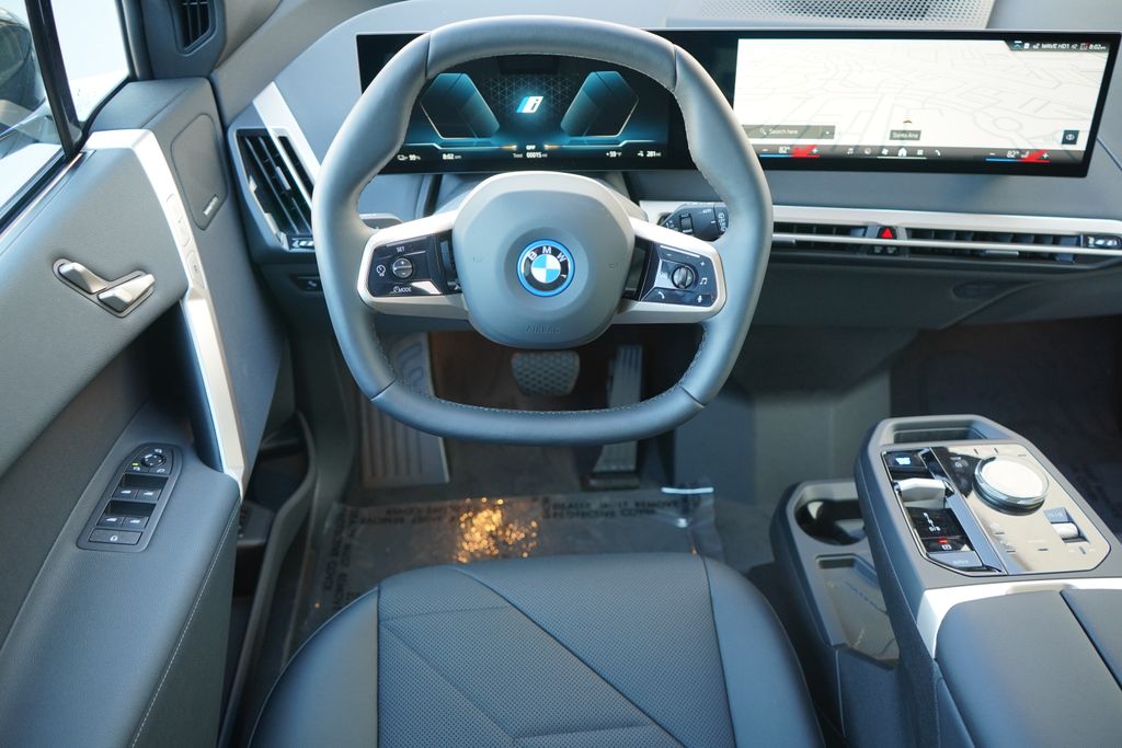 2025 BMW iX xDrive50 16