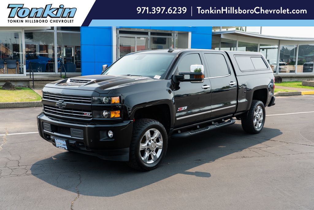 Black 2019 Chevrolet Silverado 2500HD Pickup Truck Four-Wheel Drive 6-Speed Automatic