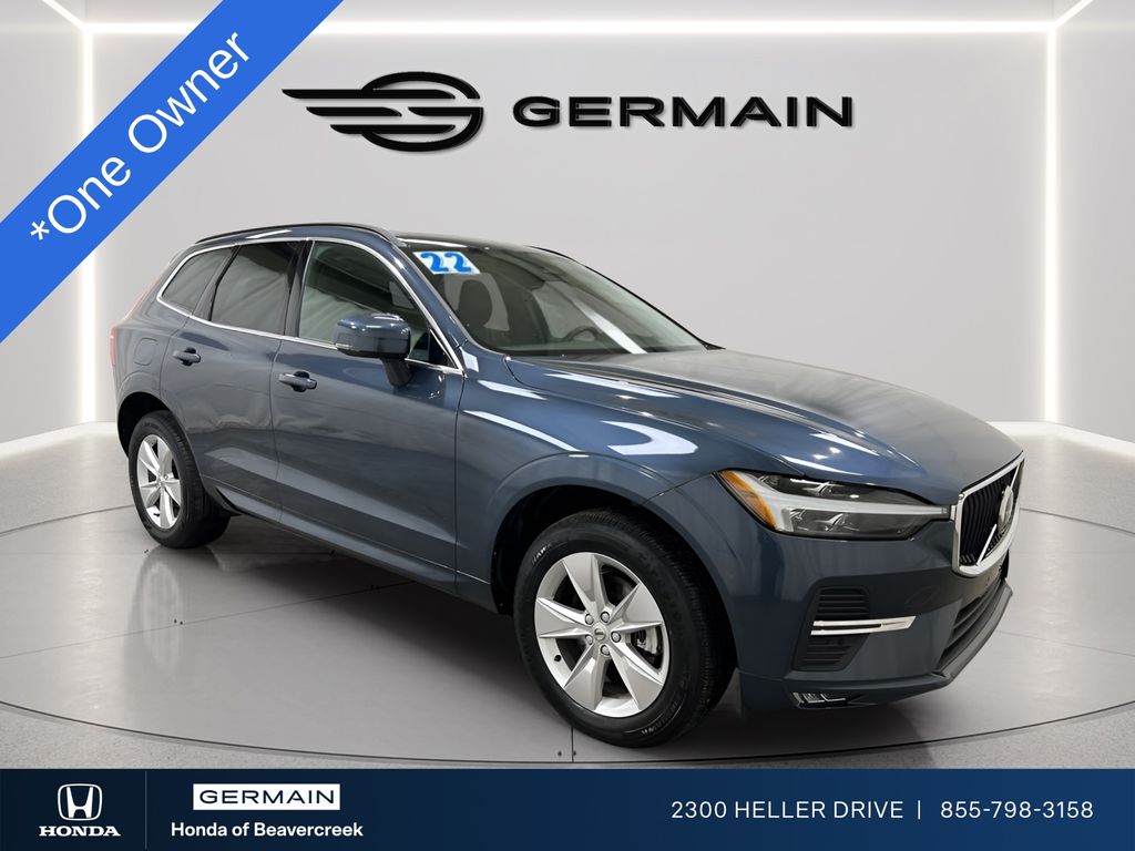 2022 Volvo XC60 B5 Momentum AWD
