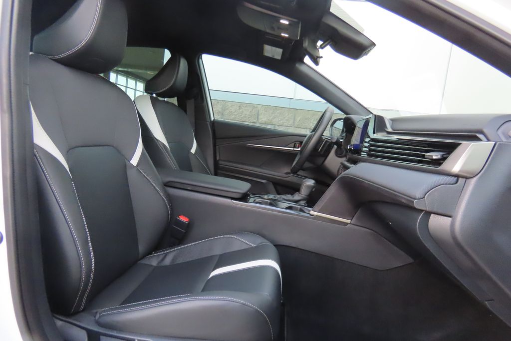 Thumbnail: 2025 Toyota Camry - 19