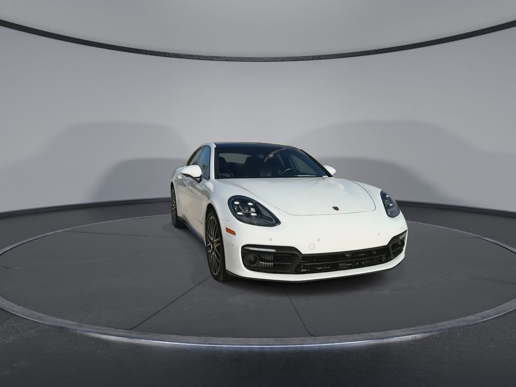 Thumbnail: 2022 Porsche Panamera - 3