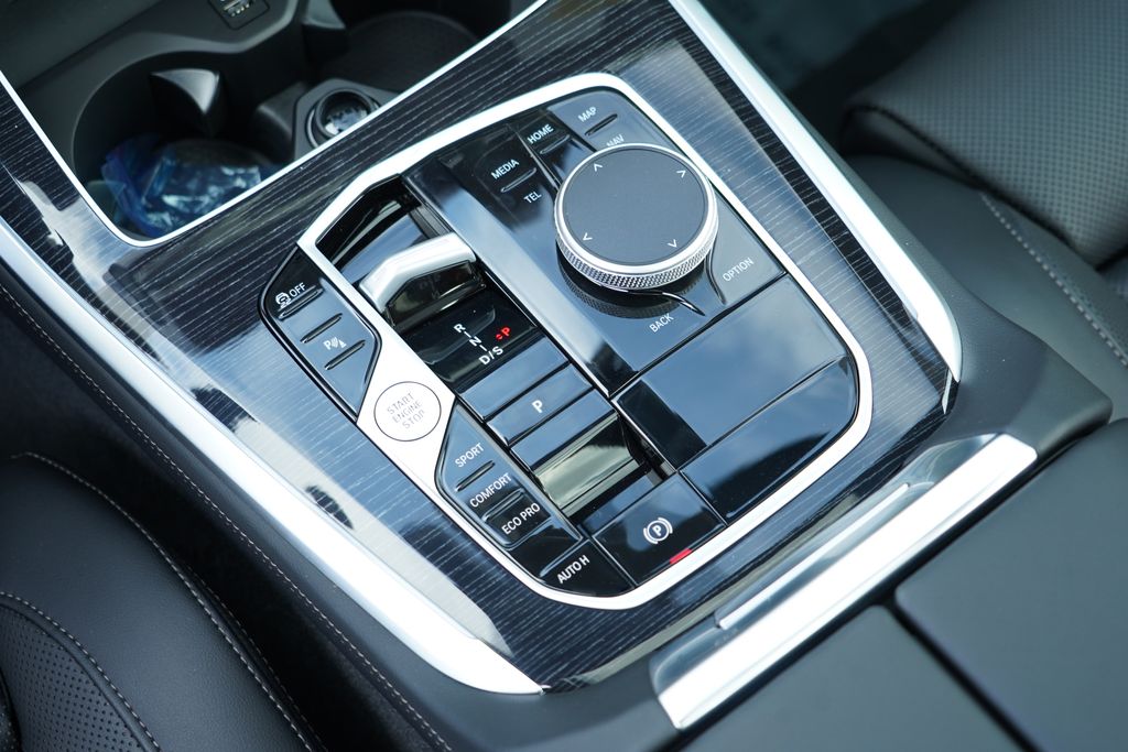 Thumbnail: 2026 BMW X5 - 17