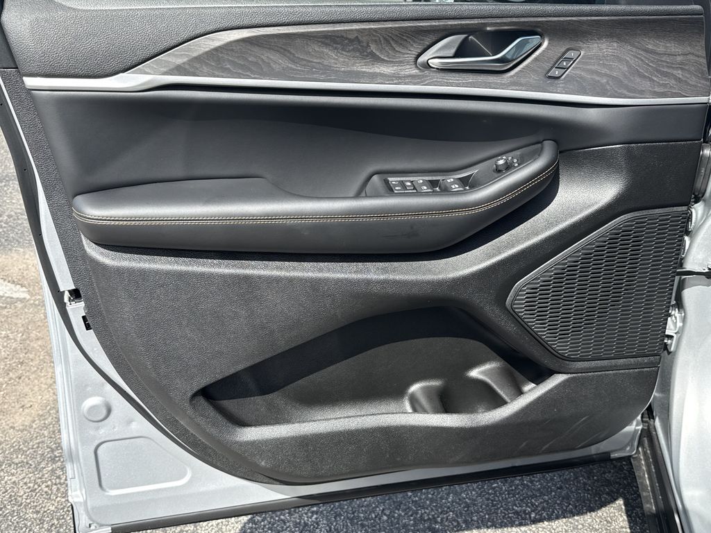 2026 Jeep Grand Cherokee L  Silver at DeMontrond Auto Country