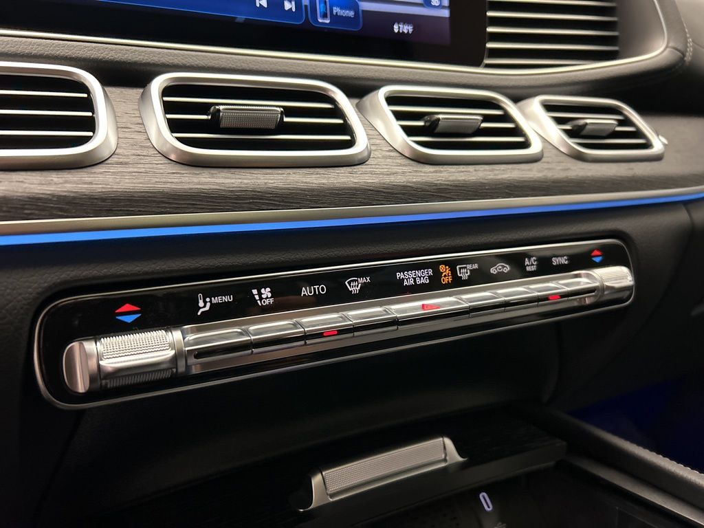 Thumbnail: 2026 Mercedes-Benz GLS - 19