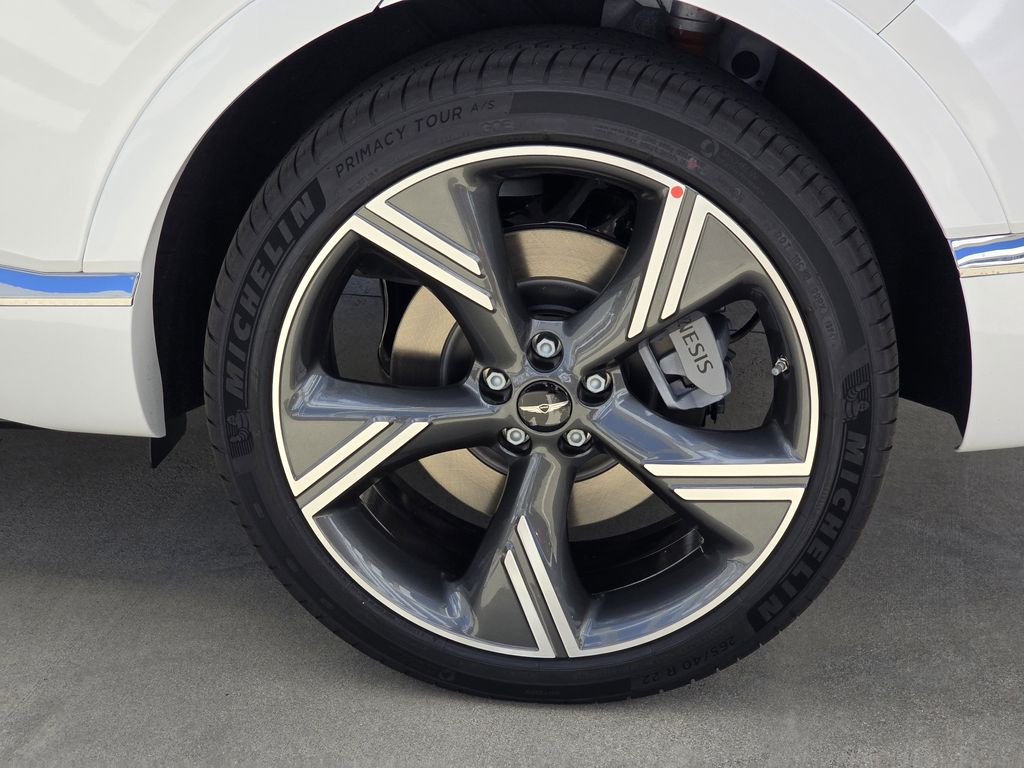 New 2026 White Genesis 2.5T Prestige image 5