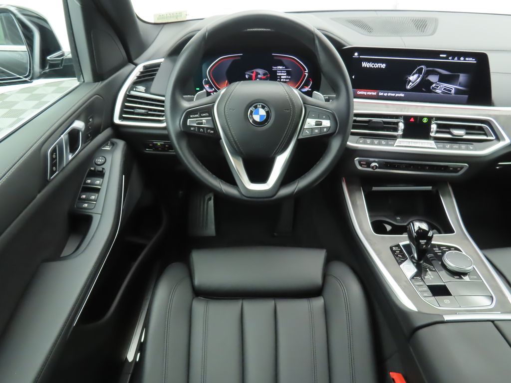 Thumbnail: 2022 BMW X5 - 10