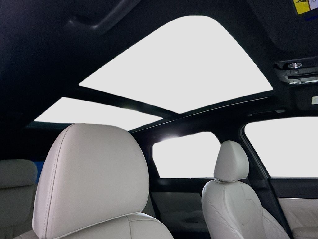 Thumbnail: 2025 Kia Sorento - 19