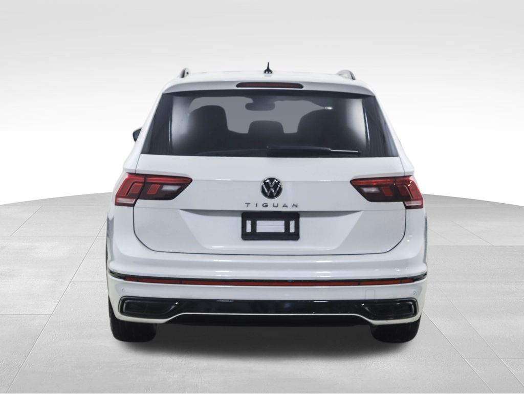 Thumbnail: 2024 Volkswagen Tiguan - 4