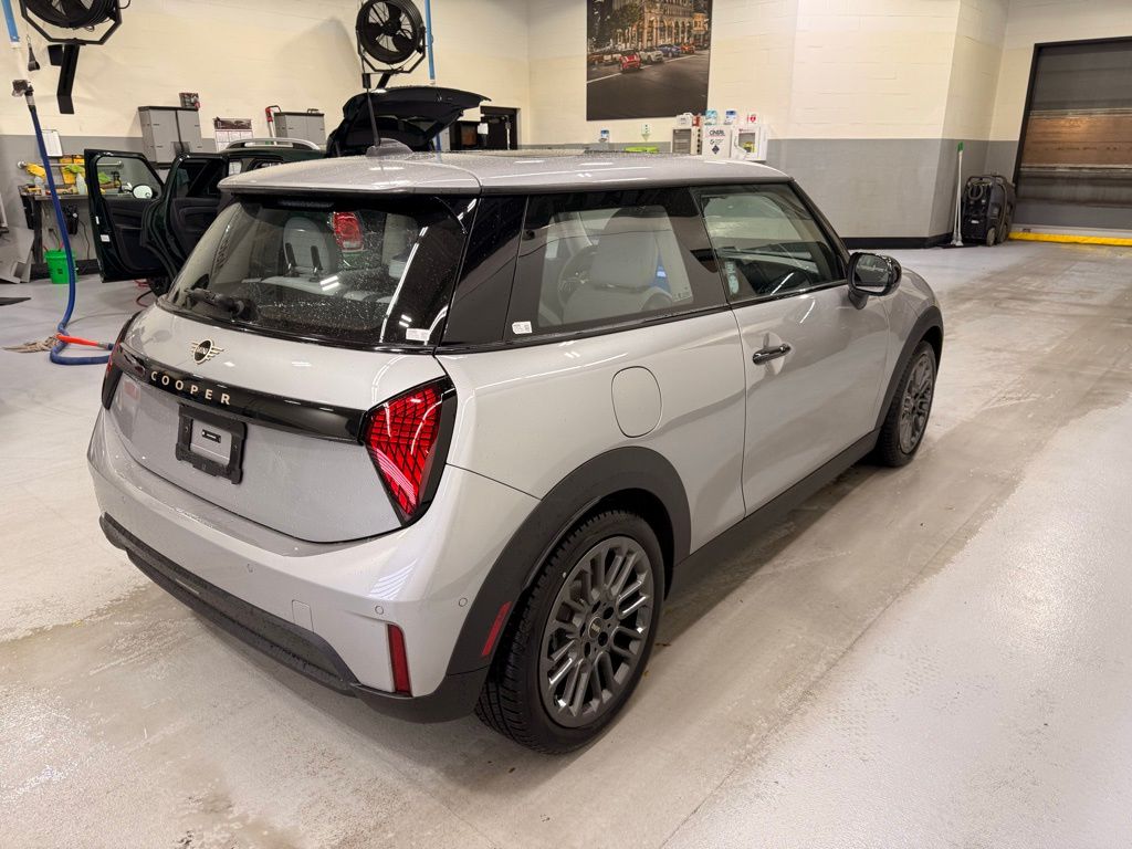 Thumbnail: 2025 MINI Cooper - 6