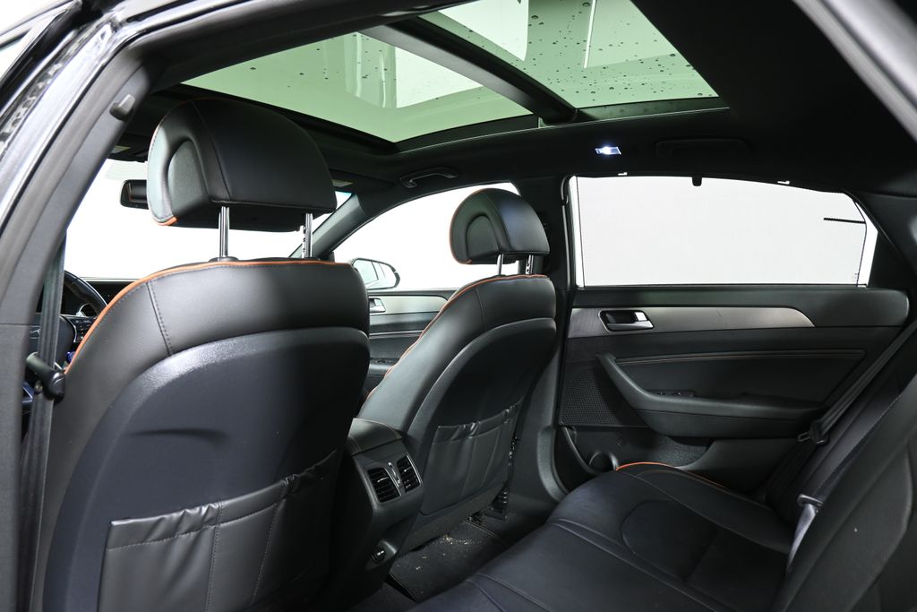 Thumbnail: 2015 Hyundai Sonata - 6