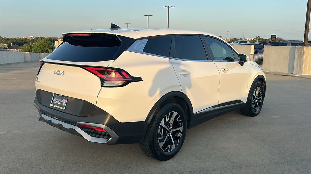 2023 Kia Sportage EX White at Community Kia