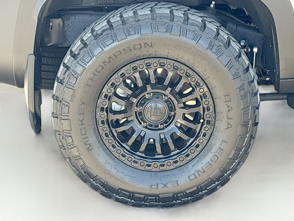 Thumbnail: 2025 Toyota Land Cruiser - 32