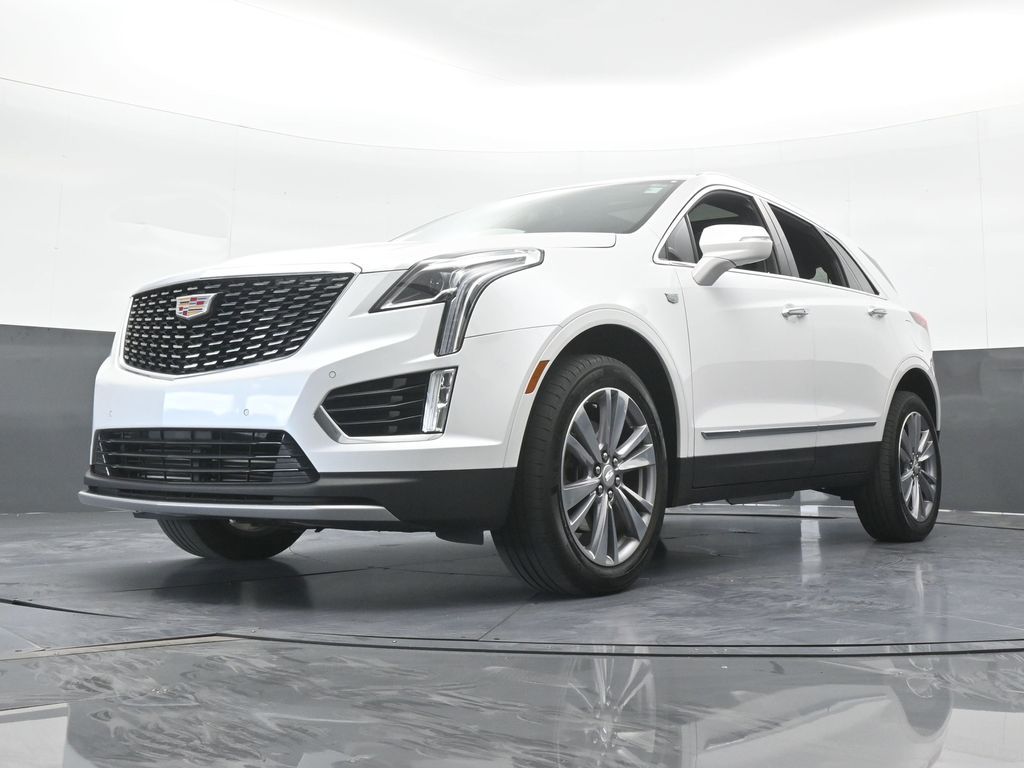 Used 2024 Crystal White Tricoat Cadillac Premium Luxury image 59